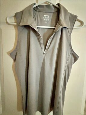 Slazenger Women's Sleeveless Zip Golf Tank in Light Gray